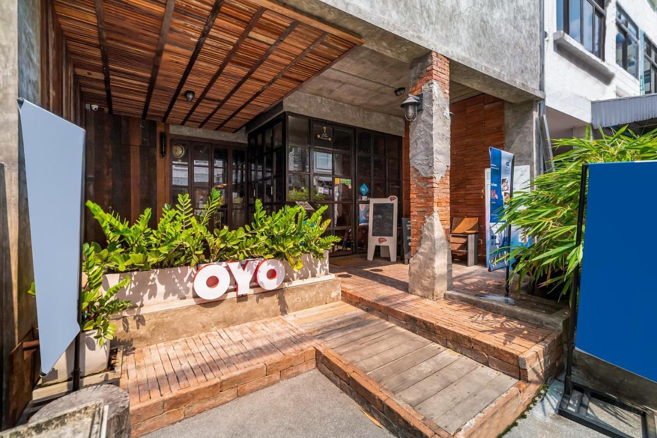 Oyo 704 Siam Plug In Hostel Bangkok Luaran gambar